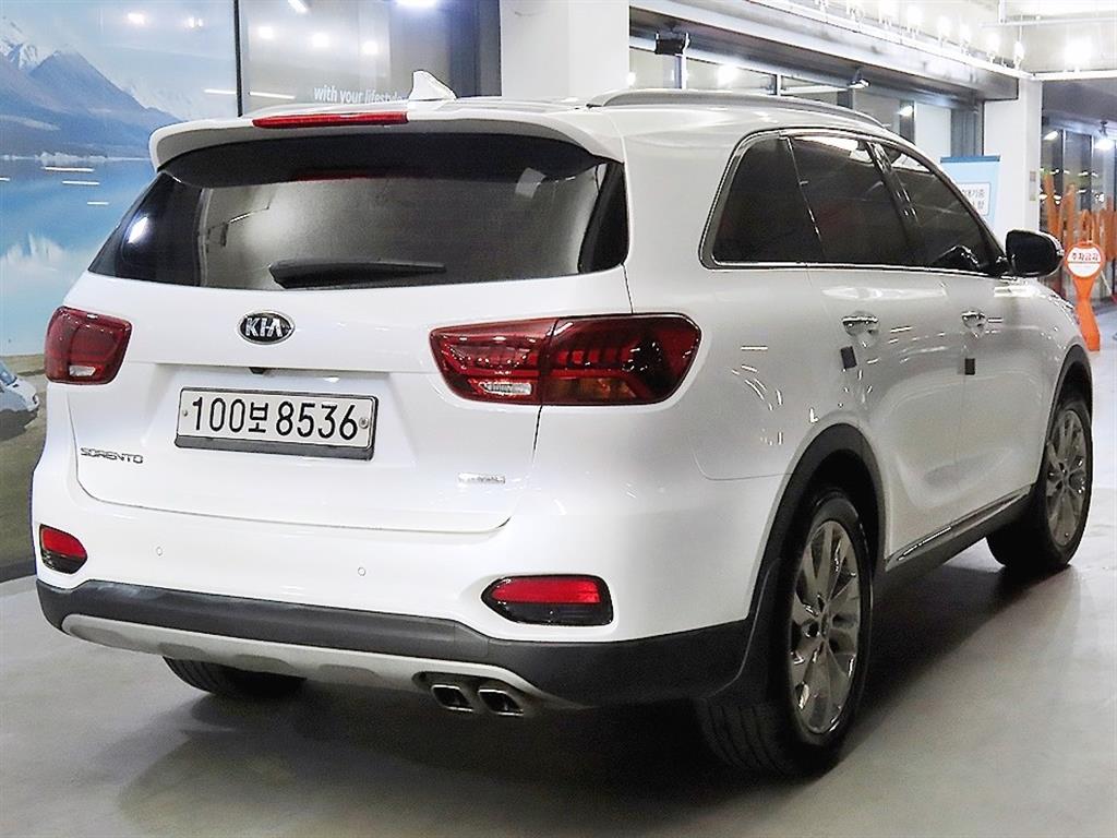 KIA Sorento - Vista 4