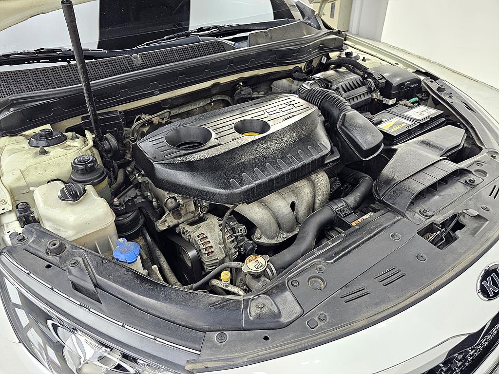 KIA K5 - Vista 6