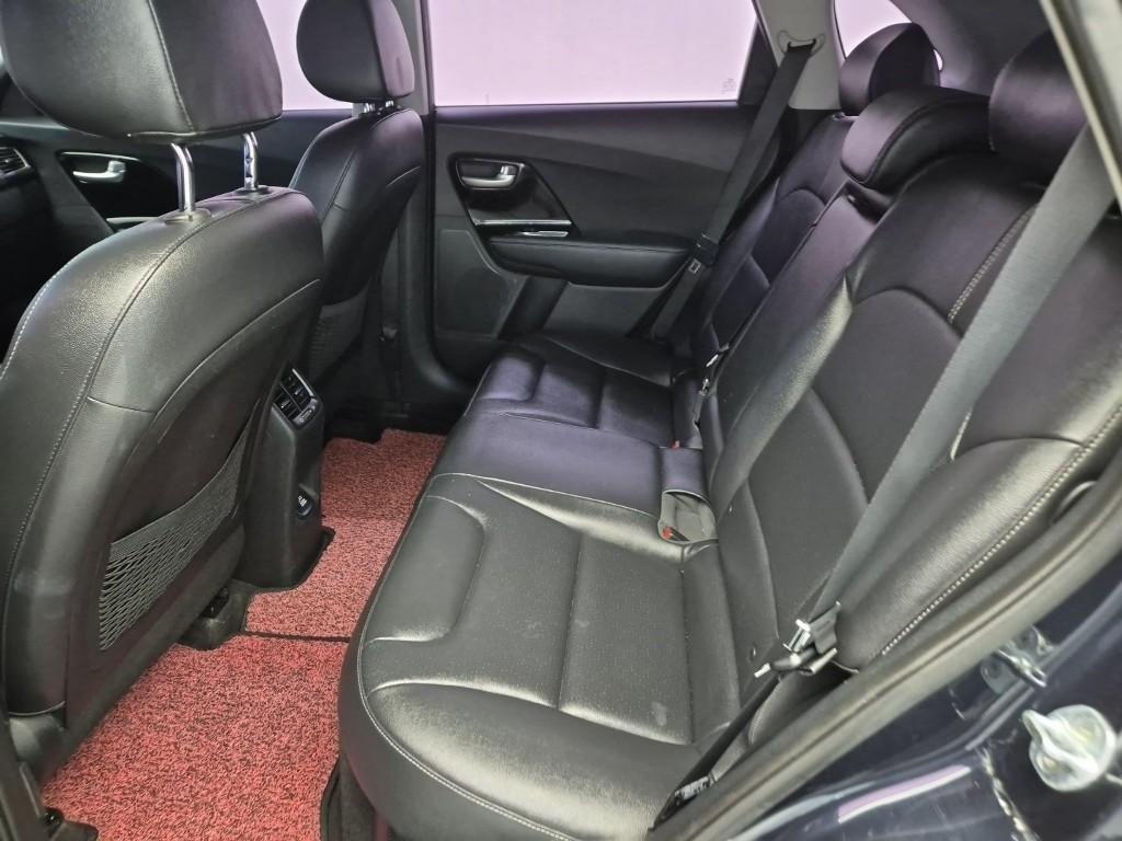 KIA Niro - Vista 12
