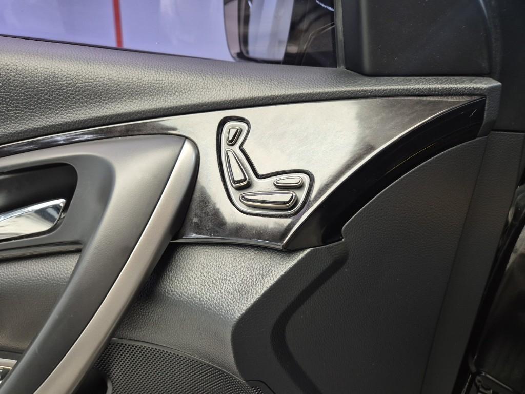 HYUNDAI Grandeur 2011 Negro - Importación desde Corea - HF Imports Iquique - Foto 13