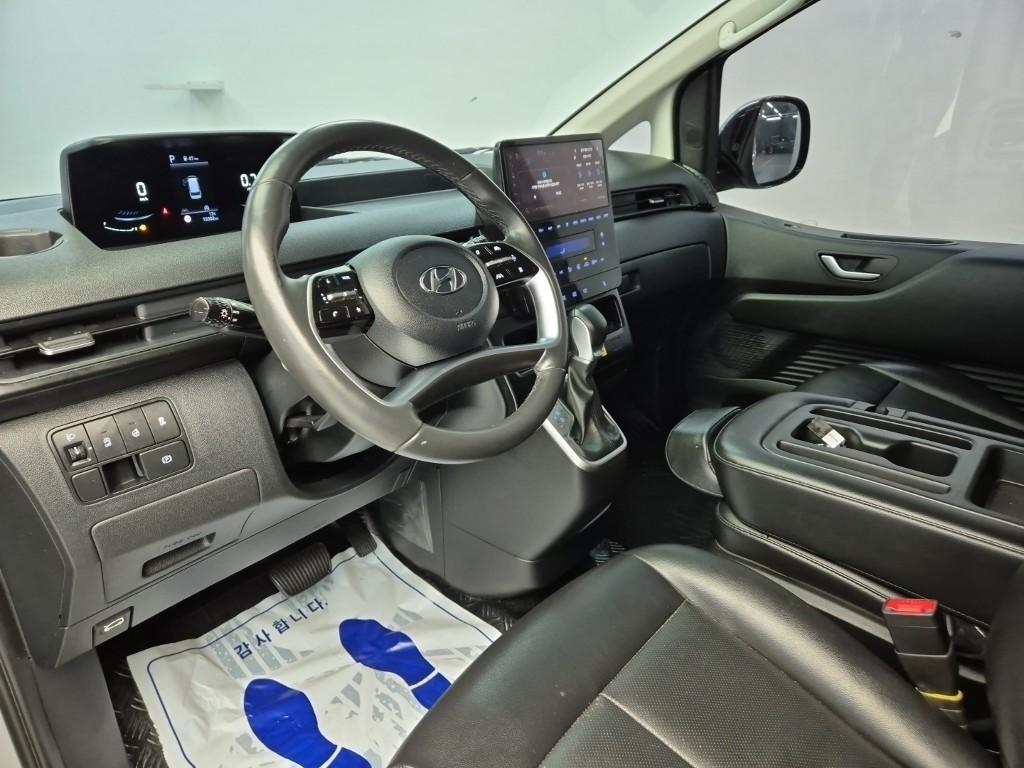 HYUNDAI Staria - Vista 7