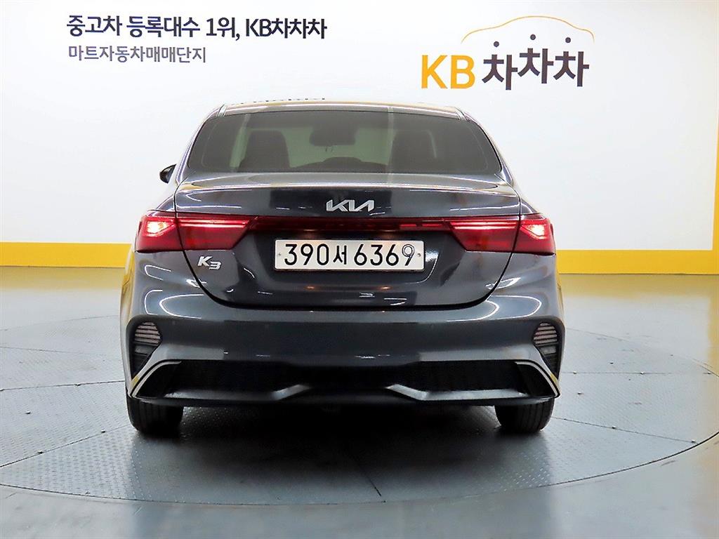 KIA K3 - Vista 3