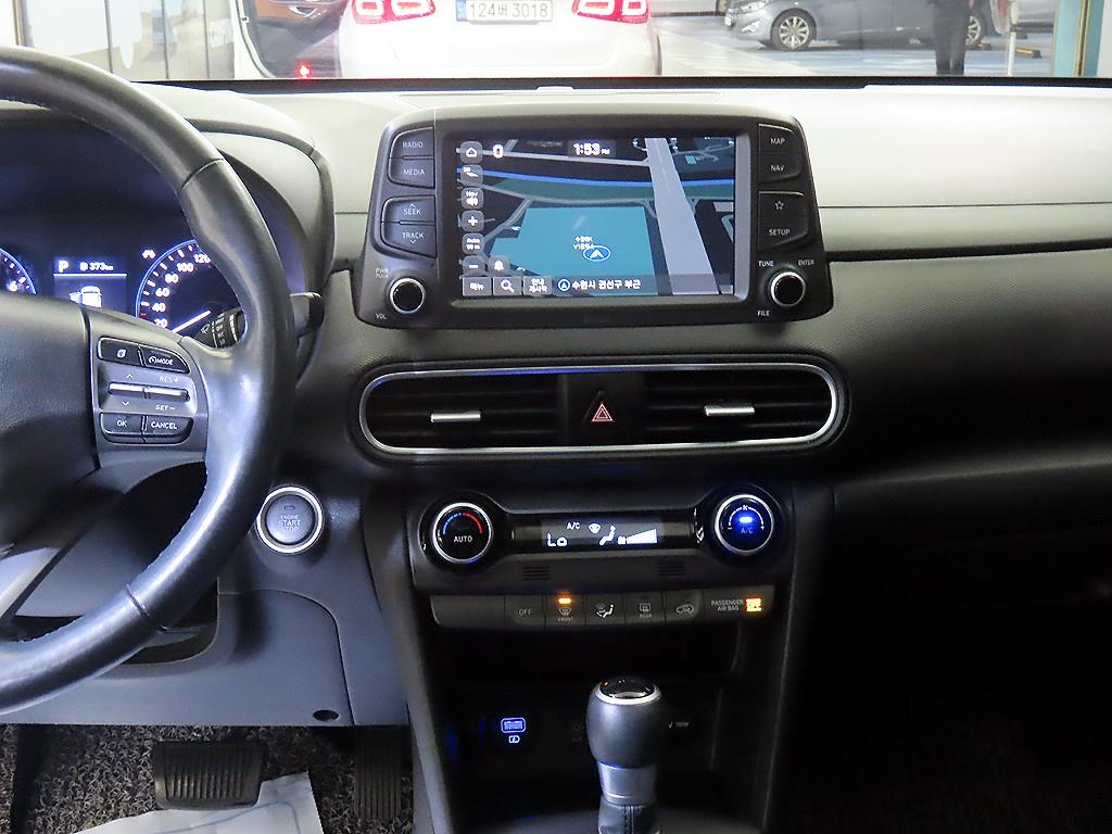 HYUNDAI Kona - Vista 11