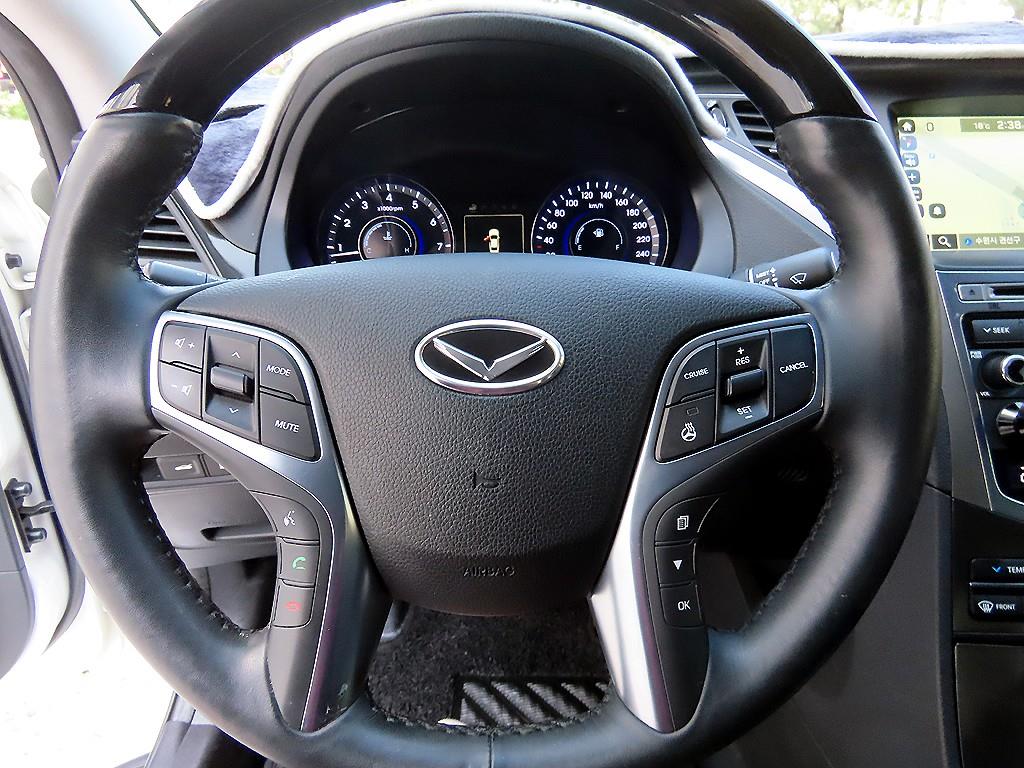 HYUNDAI Grandeur - Vista 8