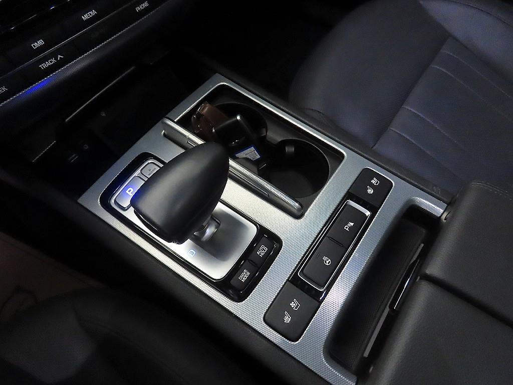 Genesis G80 - Vista 12