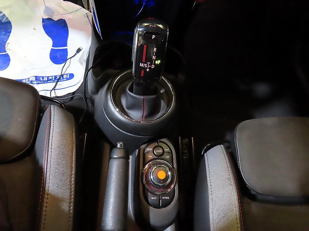 Mini Cooper Convertible 2020 - Importación desde Corea - HF Imports Iquique - Foto 16