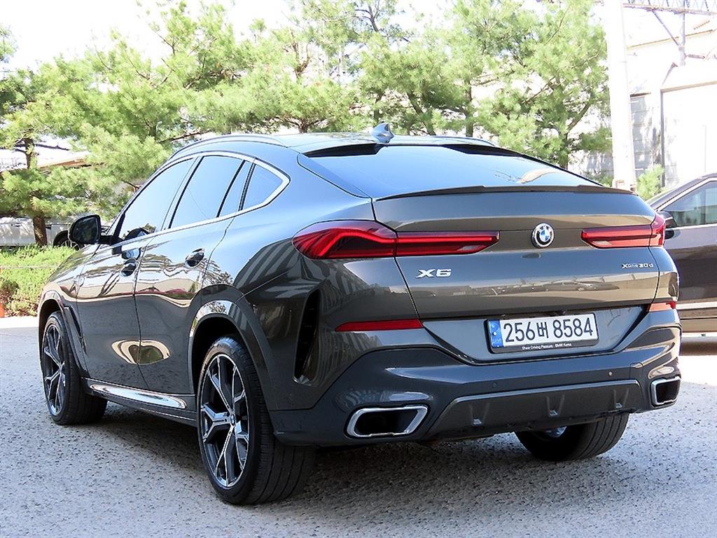 BMW X6 - Vista 3