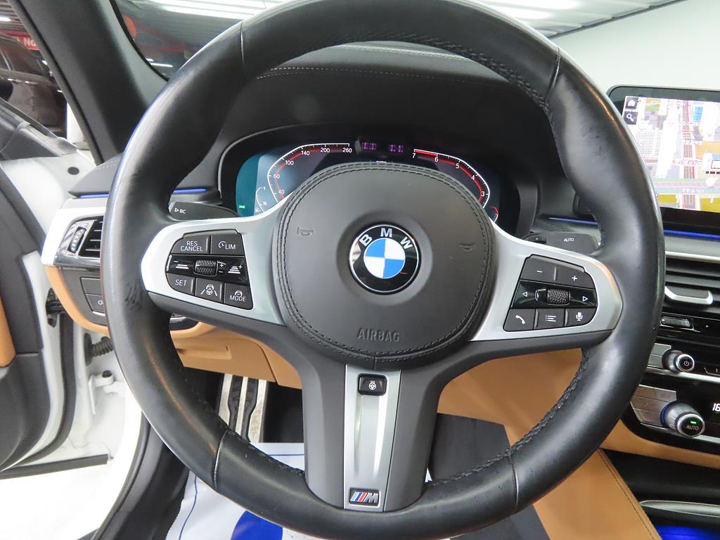 BMW 5 Series - Vista 8