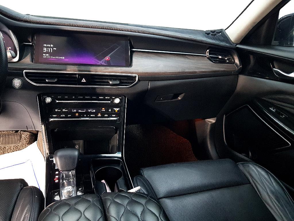 KIA K7 - Vista 10
