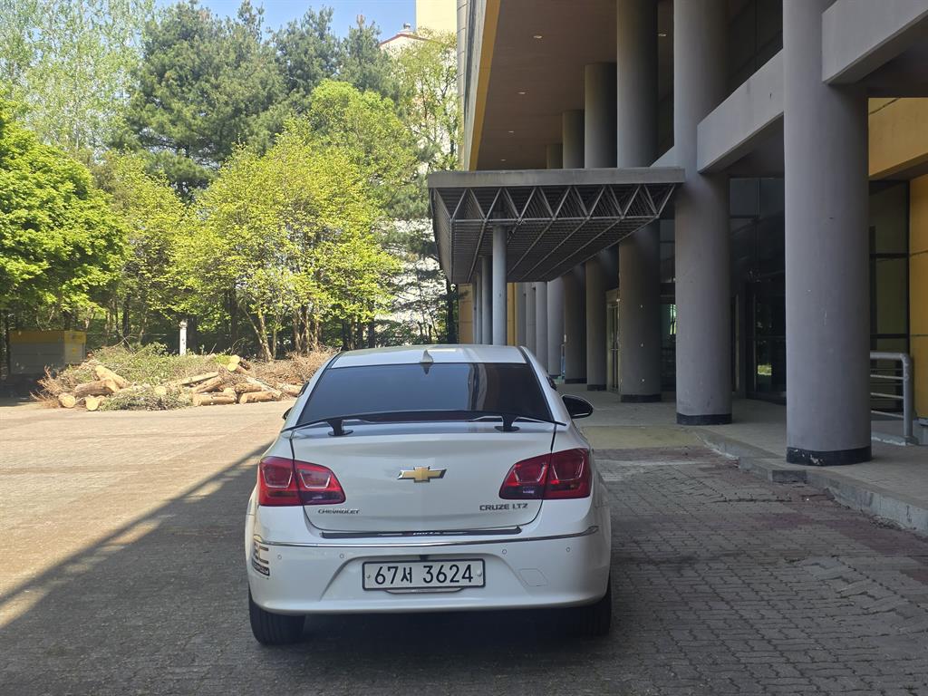Chevrolet Cruise - Vista 5