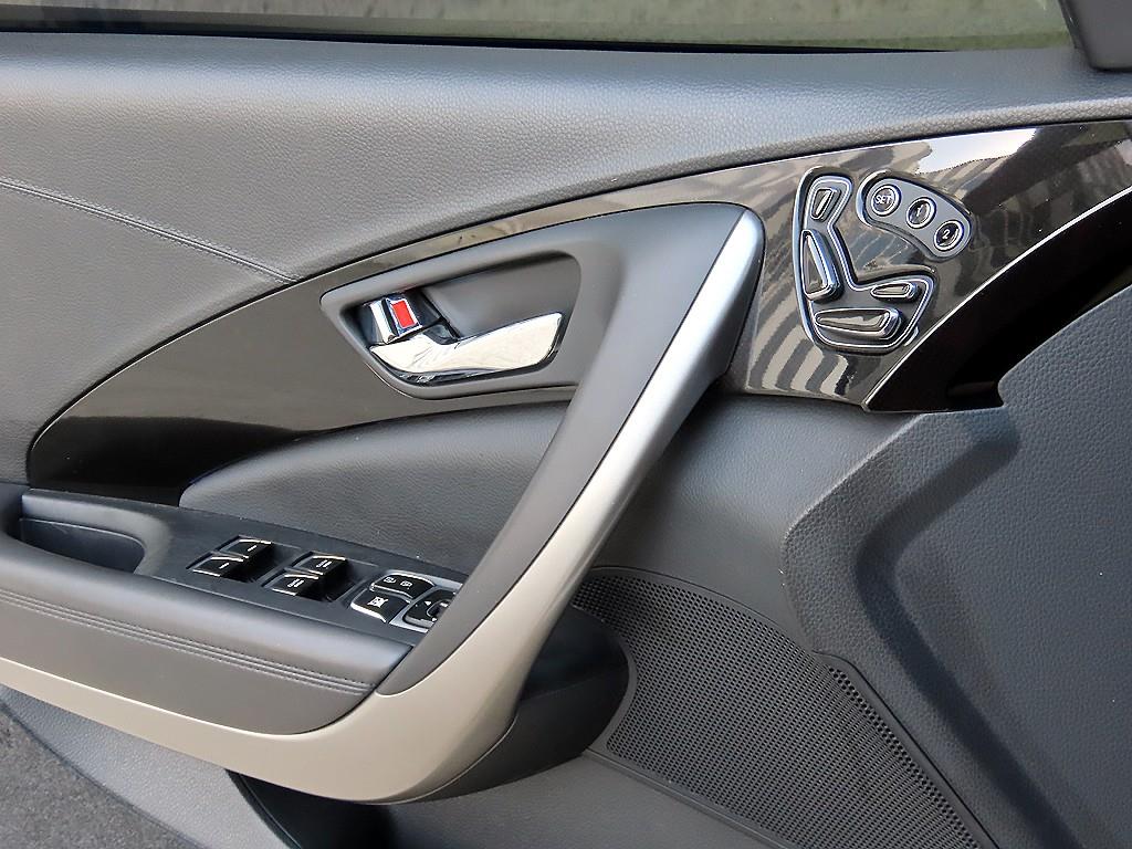 HYUNDAI Grandeur - Vista 11