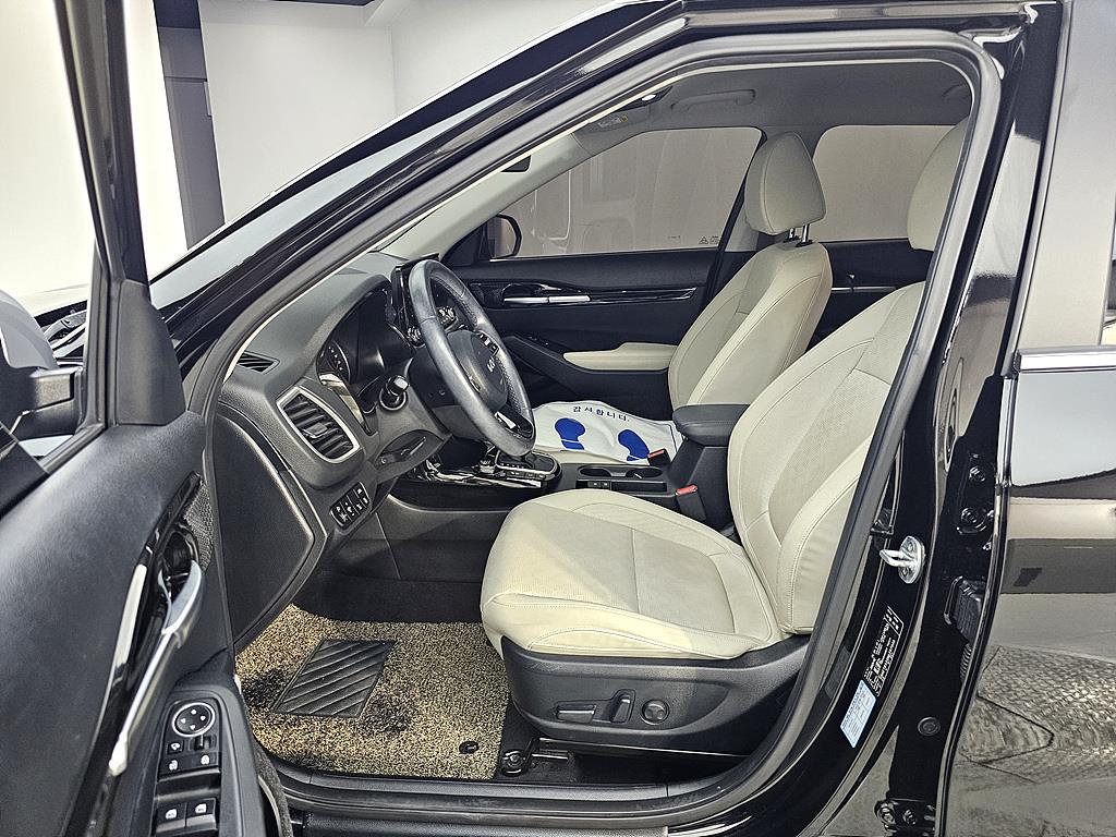 KIA Seltos - Vista 8