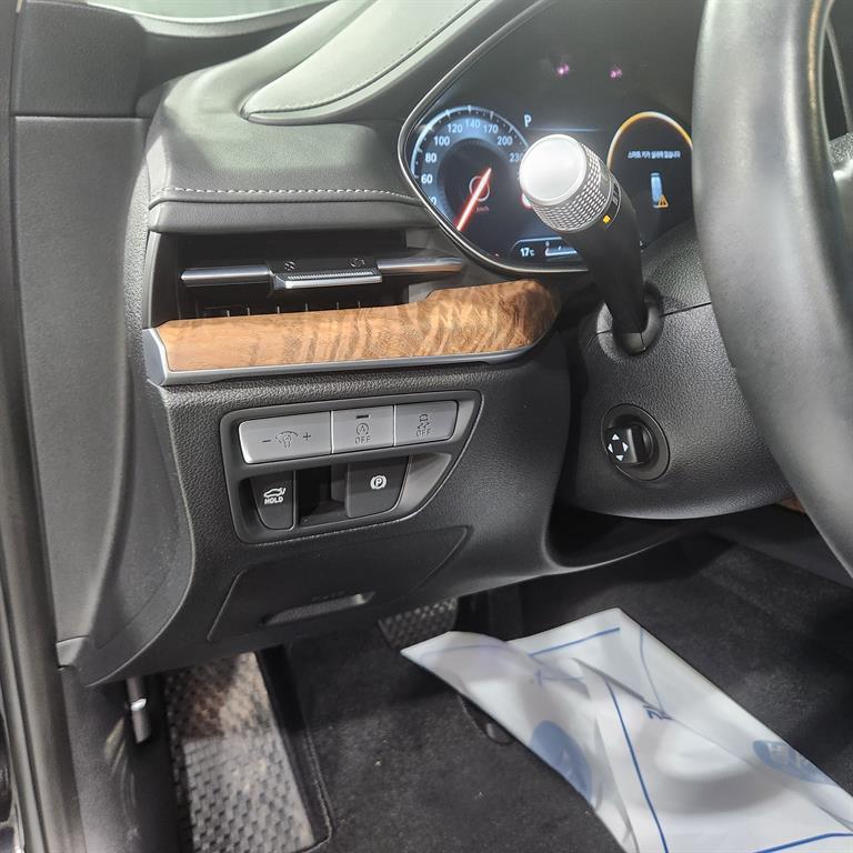 Genesis G80 - Vista 9
