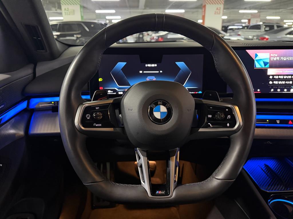 BMW 5 Series - Vista 8