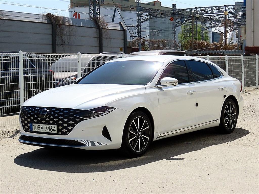 HYUNDAI Grandeur - Vista 2