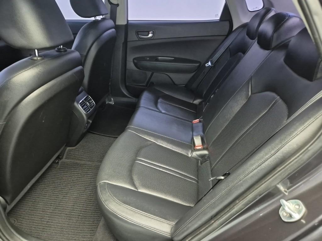KIA K5 - Vista 12