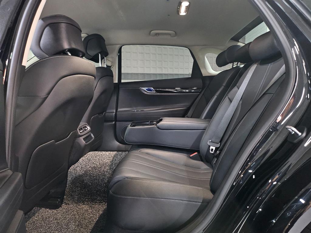 Genesis G80 - Vista 7