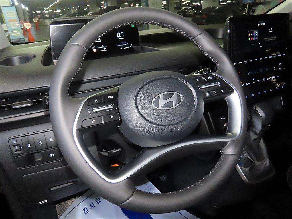 HYUNDAI Staria - Vista 8