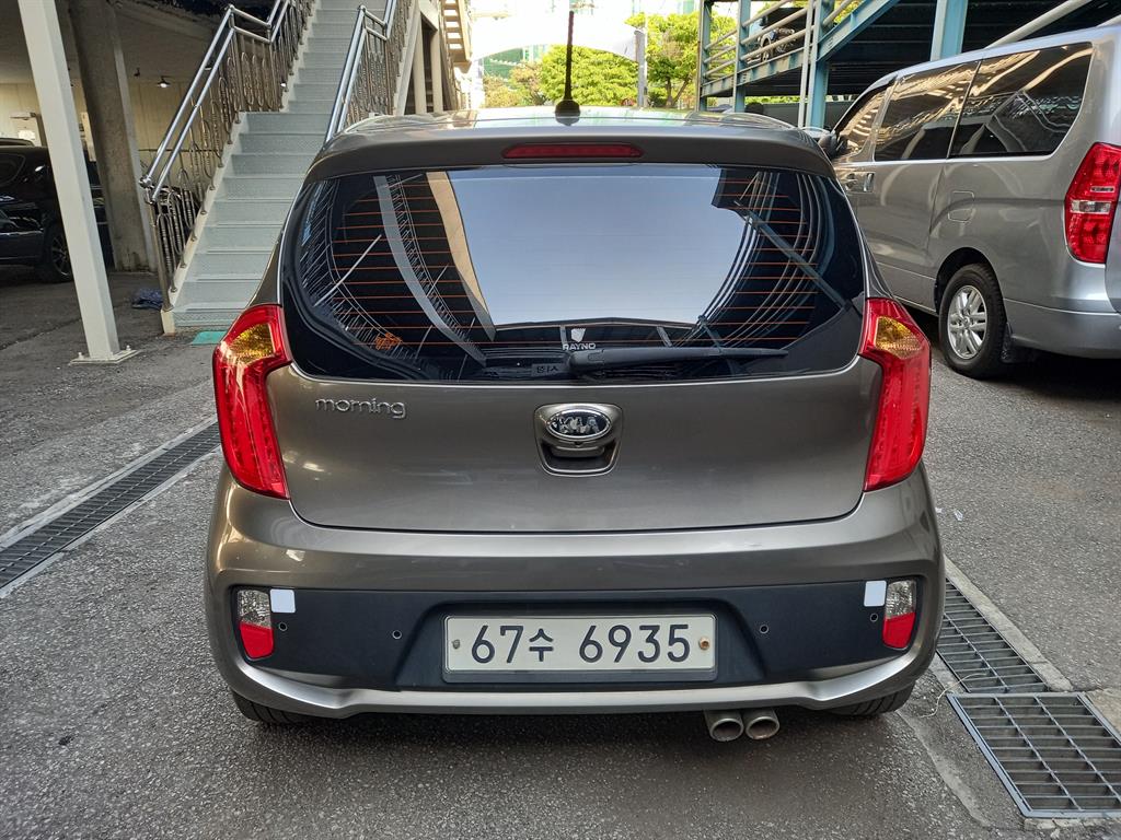 KIA Morning - Vista 5