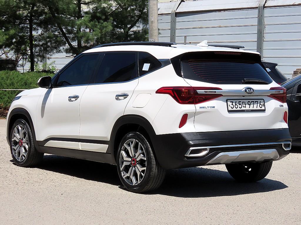 KIA Seltos - Vista 3