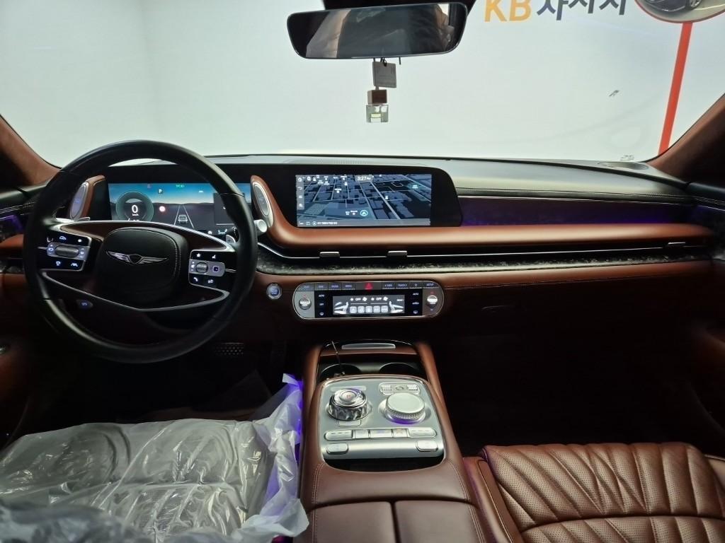 Genesis G90 - Vista 7