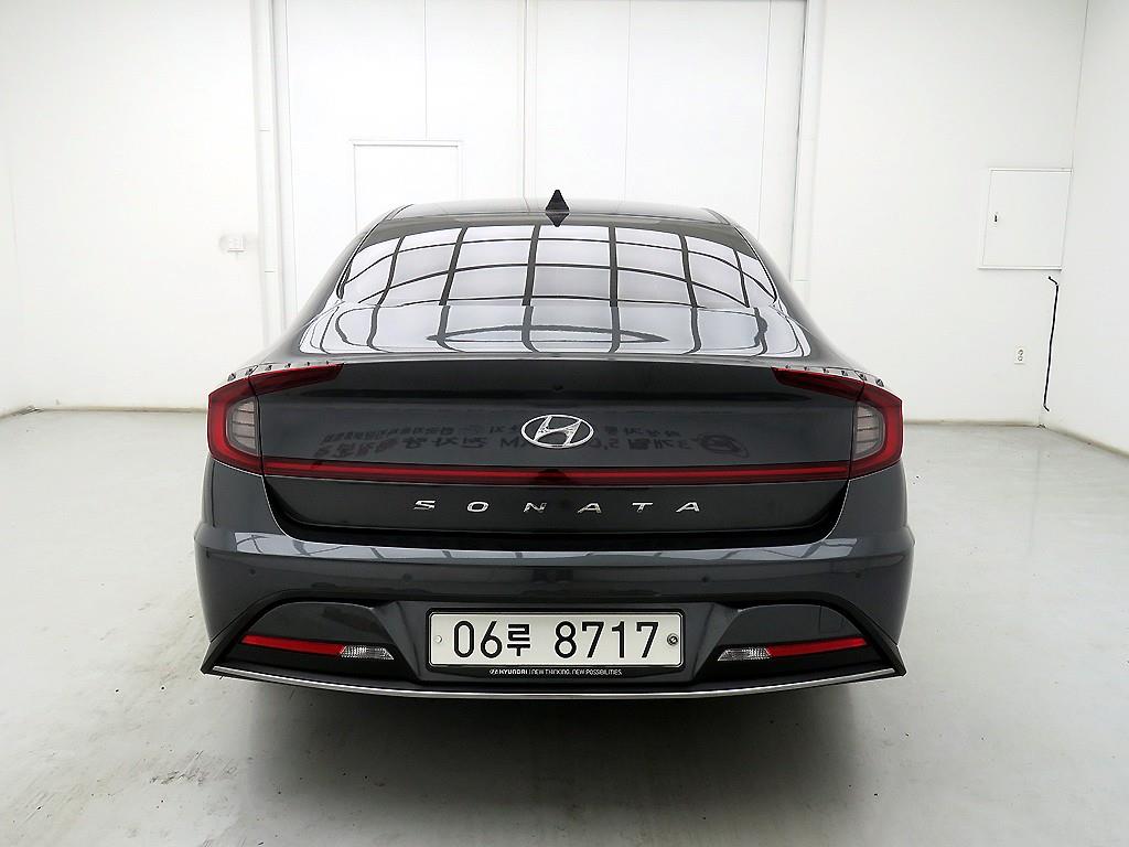 HYUNDAI Sonata - Vista 3