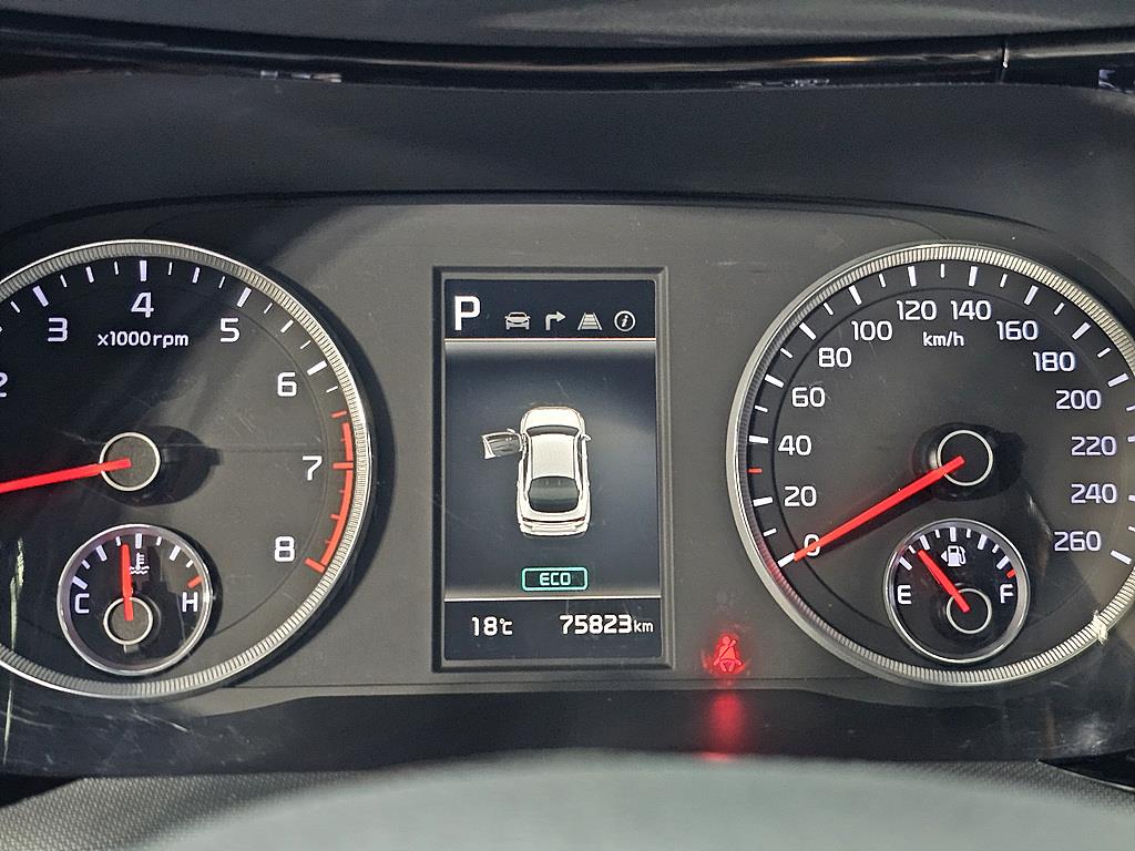 KIA K5 - Vista 6