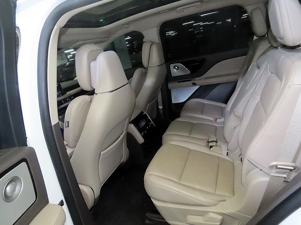 Lincoln Aviator - Vista 7