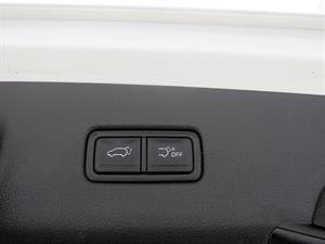 KIA Carnival - Vista 12