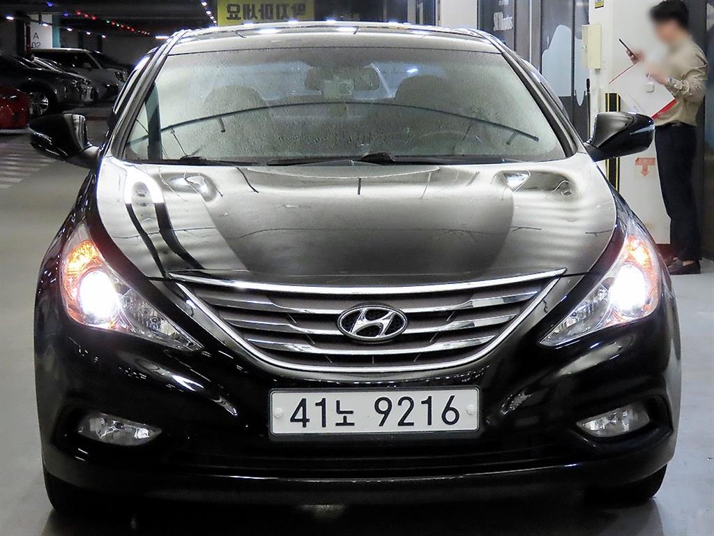 HYUNDAI Sonata - Vista 2