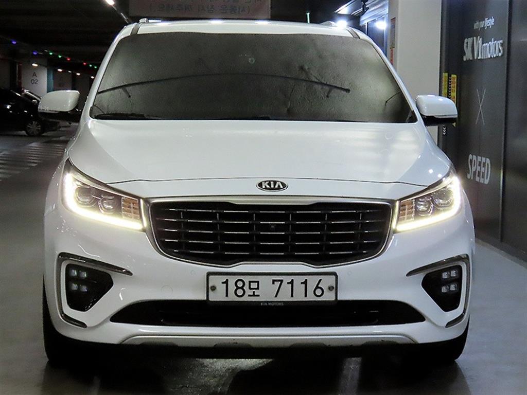 KIA Carnival - Vista 2