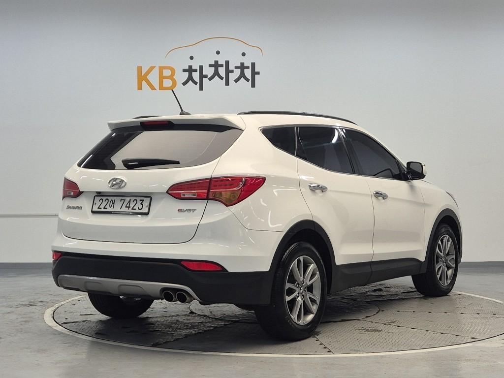 HYUNDAI Santa Fe - Vista 3