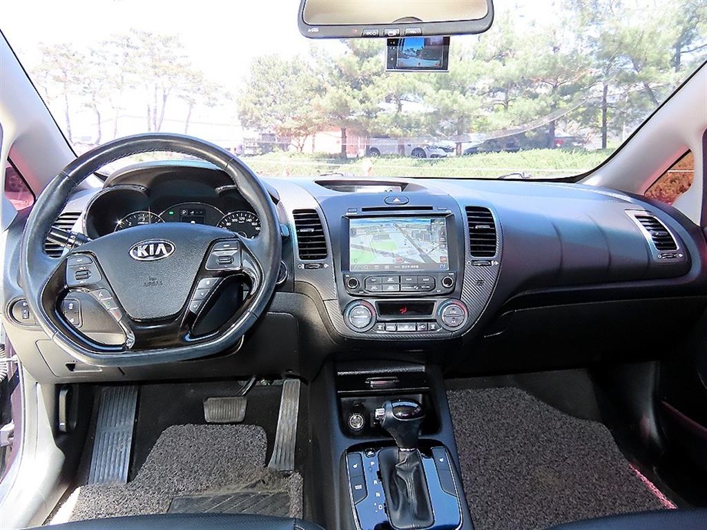 KIA K3 - Vista 7