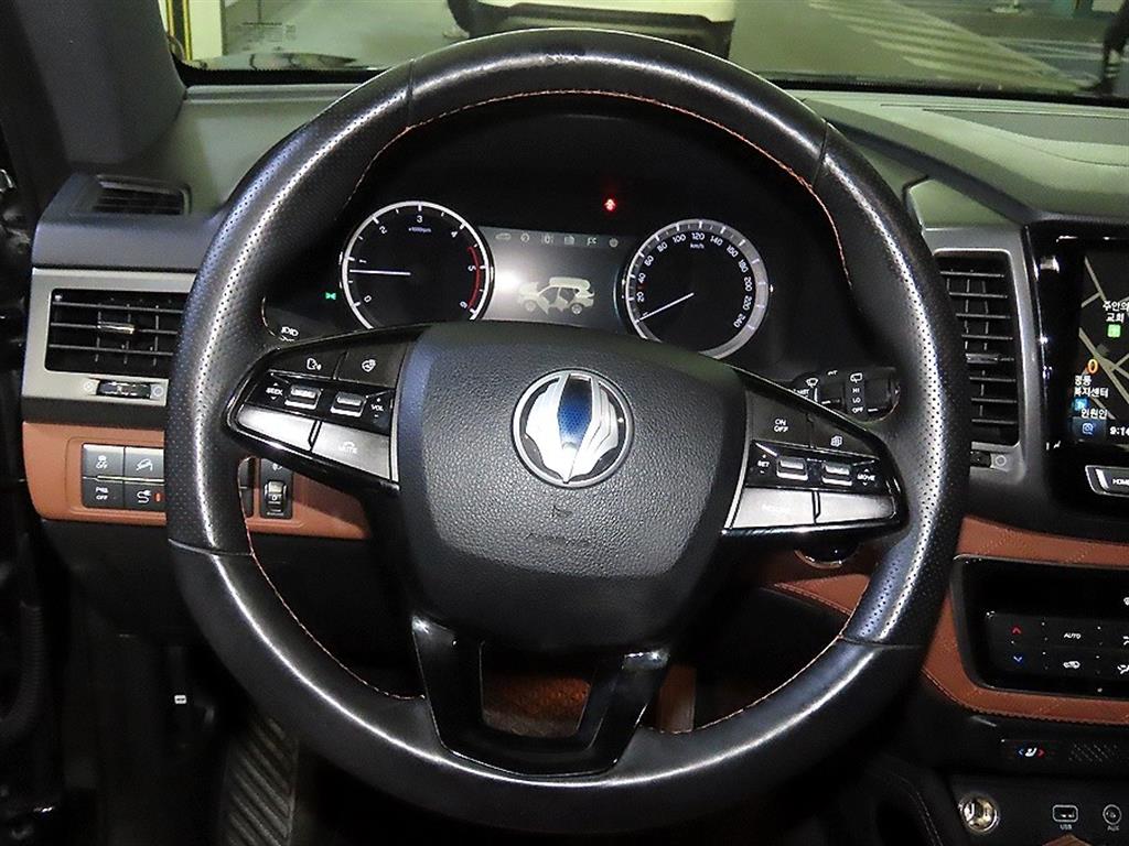 Ssangyong Rexton - Vista 8