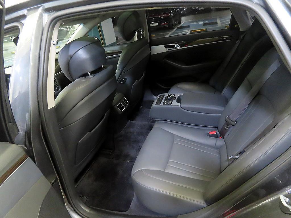 Genesis G80 - Vista 7