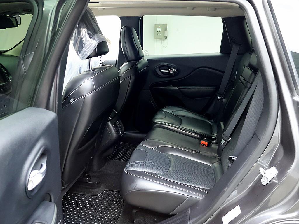 Jeep Cherokee 2016 Gris - Importación desde Corea - HF Imports Iquique - Foto 12