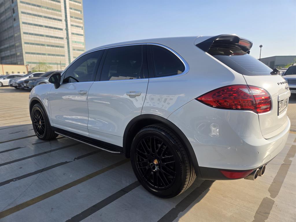 Porsche Cayenne - Vista 3