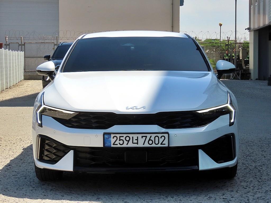 KIA K5 2024 Blanco - Importación desde Corea - HF Imports Iquique - Foto 1