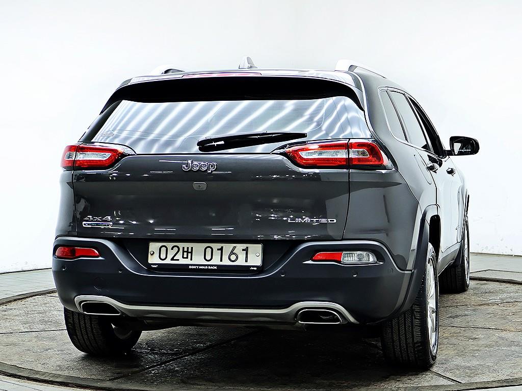 Jeep Cherokee - Vista 5