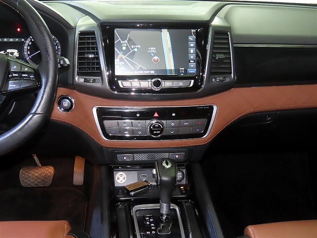 Ssangyong Rexton - Vista 11