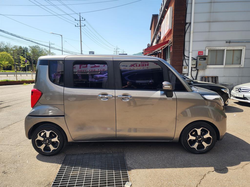 KIA Ray - Vista 4