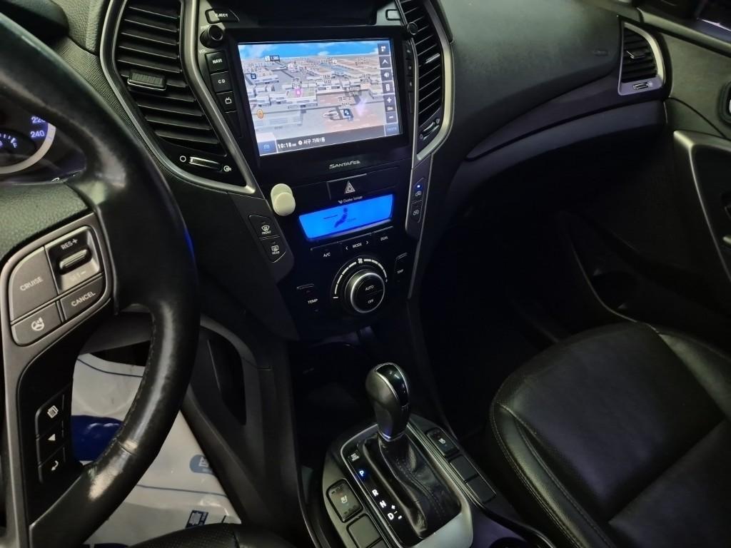 HYUNDAI Santa Fe - Vista 10