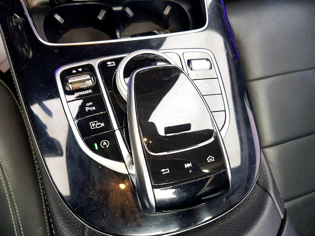 Mercedes Benz E class - Vista 12