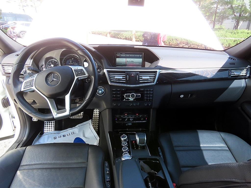 Mercedes Benz E class - Vista 7
