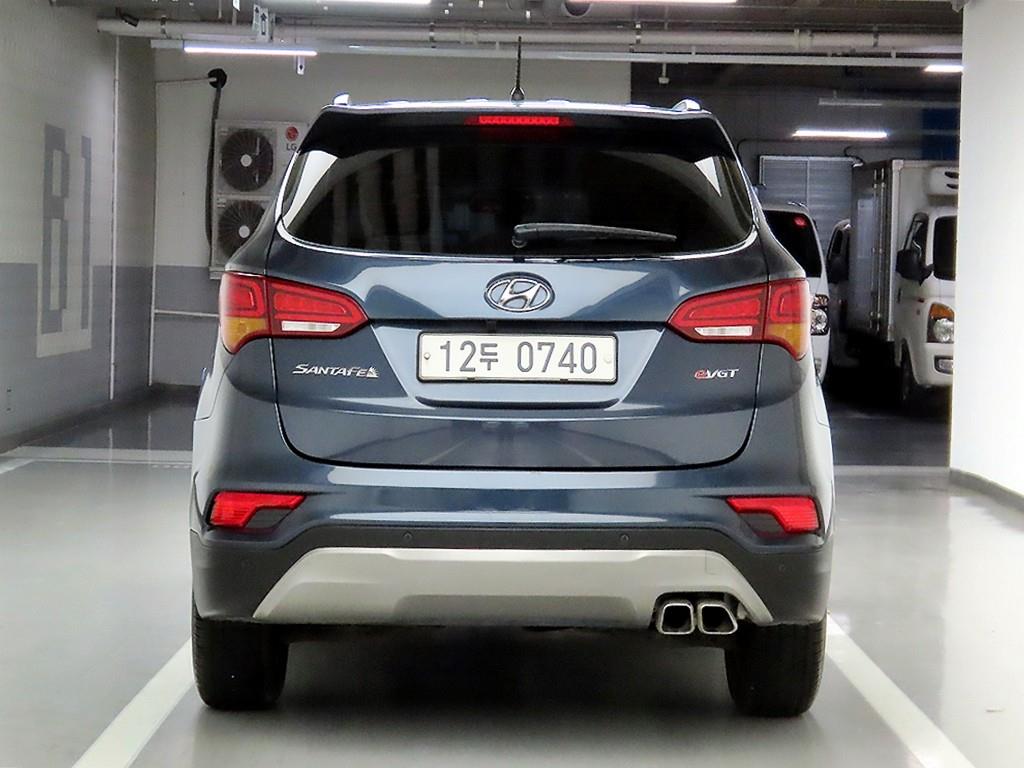 HYUNDAI Santa Fe - Vista 3