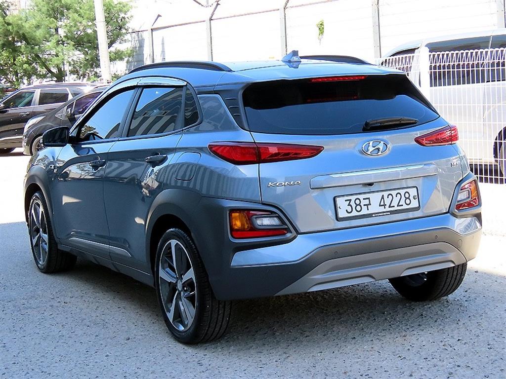 HYUNDAI Kona - Vista 3