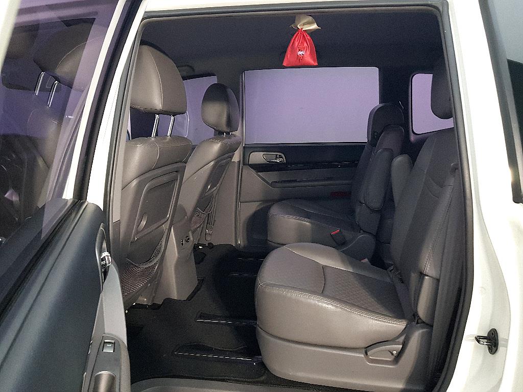 Ssangyong Korando - Vista 8