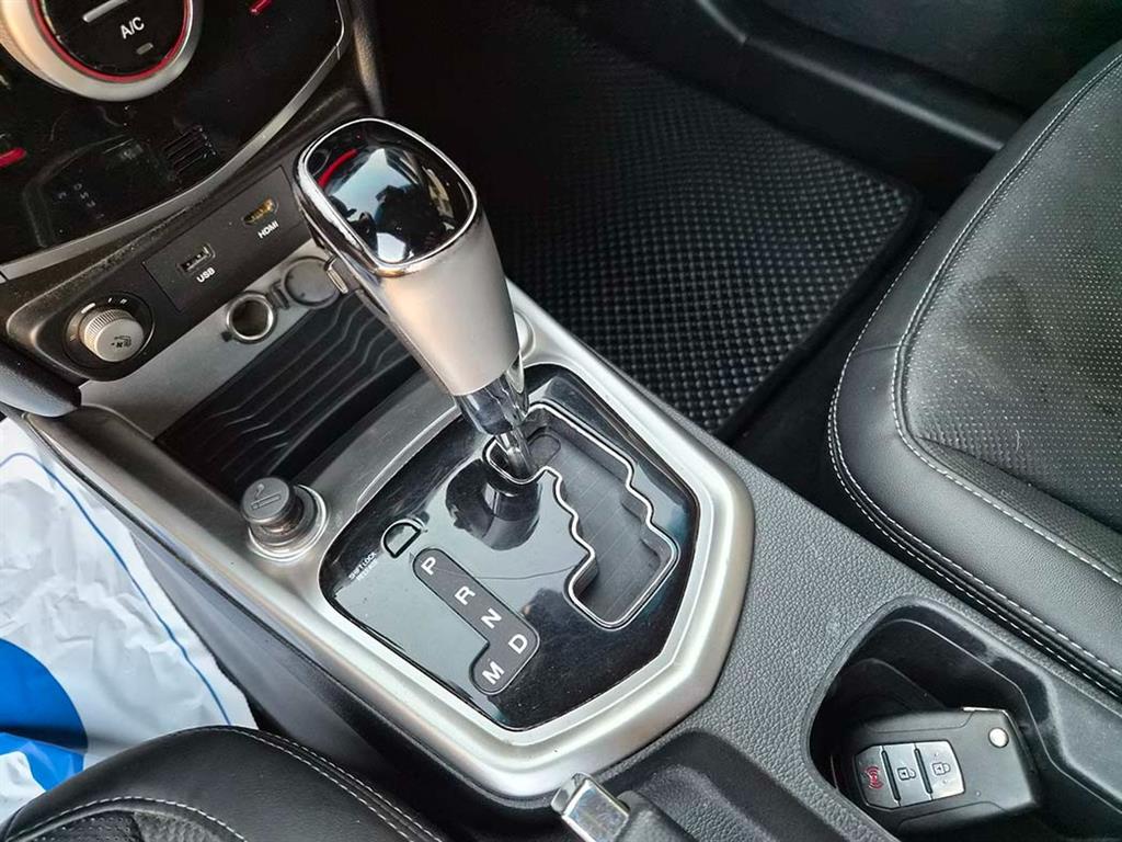 Ssangyong Tivoli - Vista 11