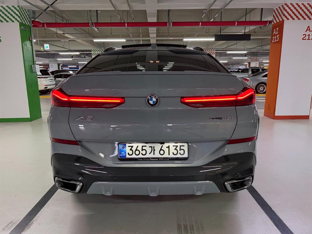 BMW X6 - Vista 6