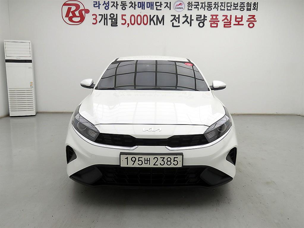 KIA K3 2024 Blanco - Importación desde Corea - HF Imports Iquique - Foto 1